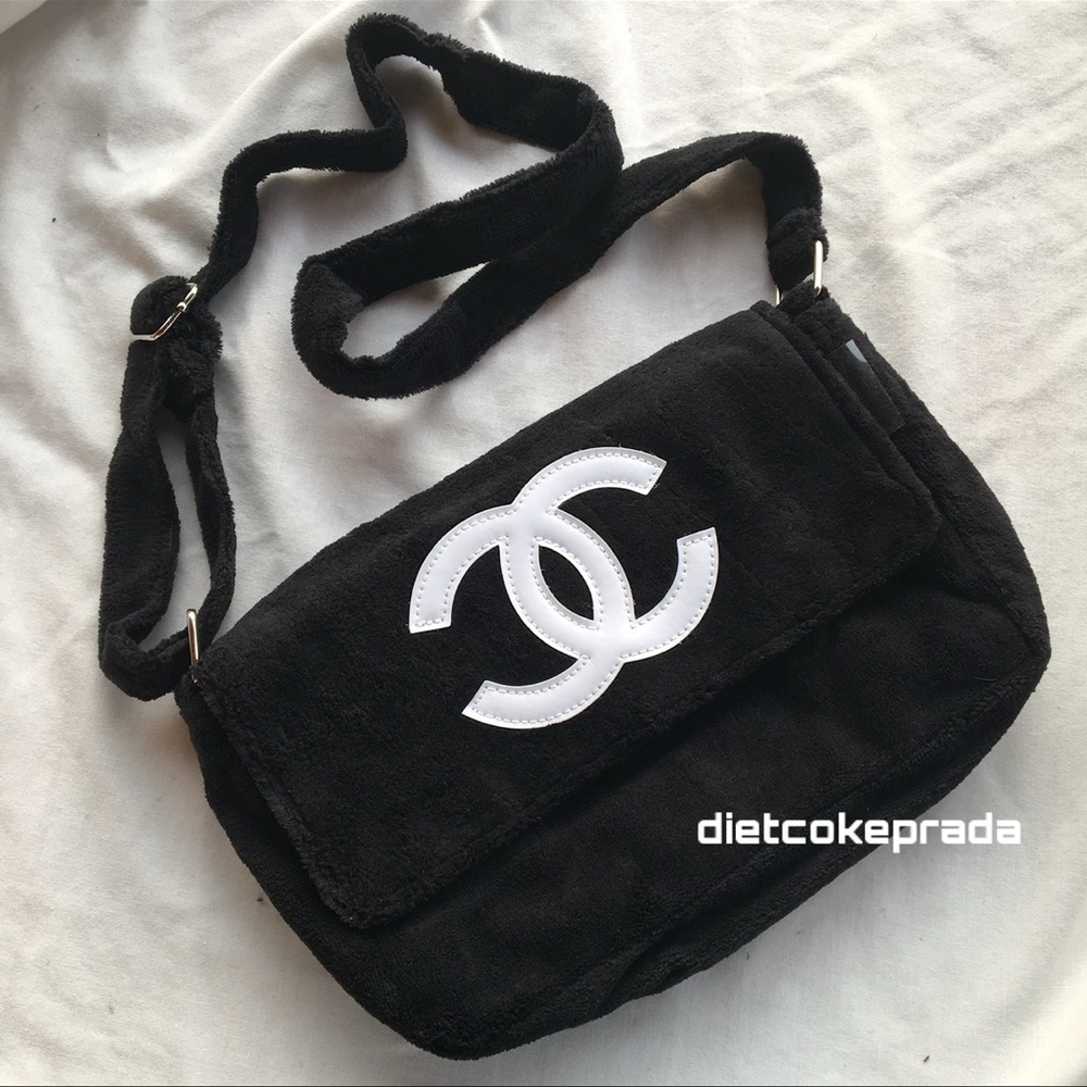 ⭐️ FIRM PRICE ⭐️ Authentic Chanel Terrycloth Makeup Bag